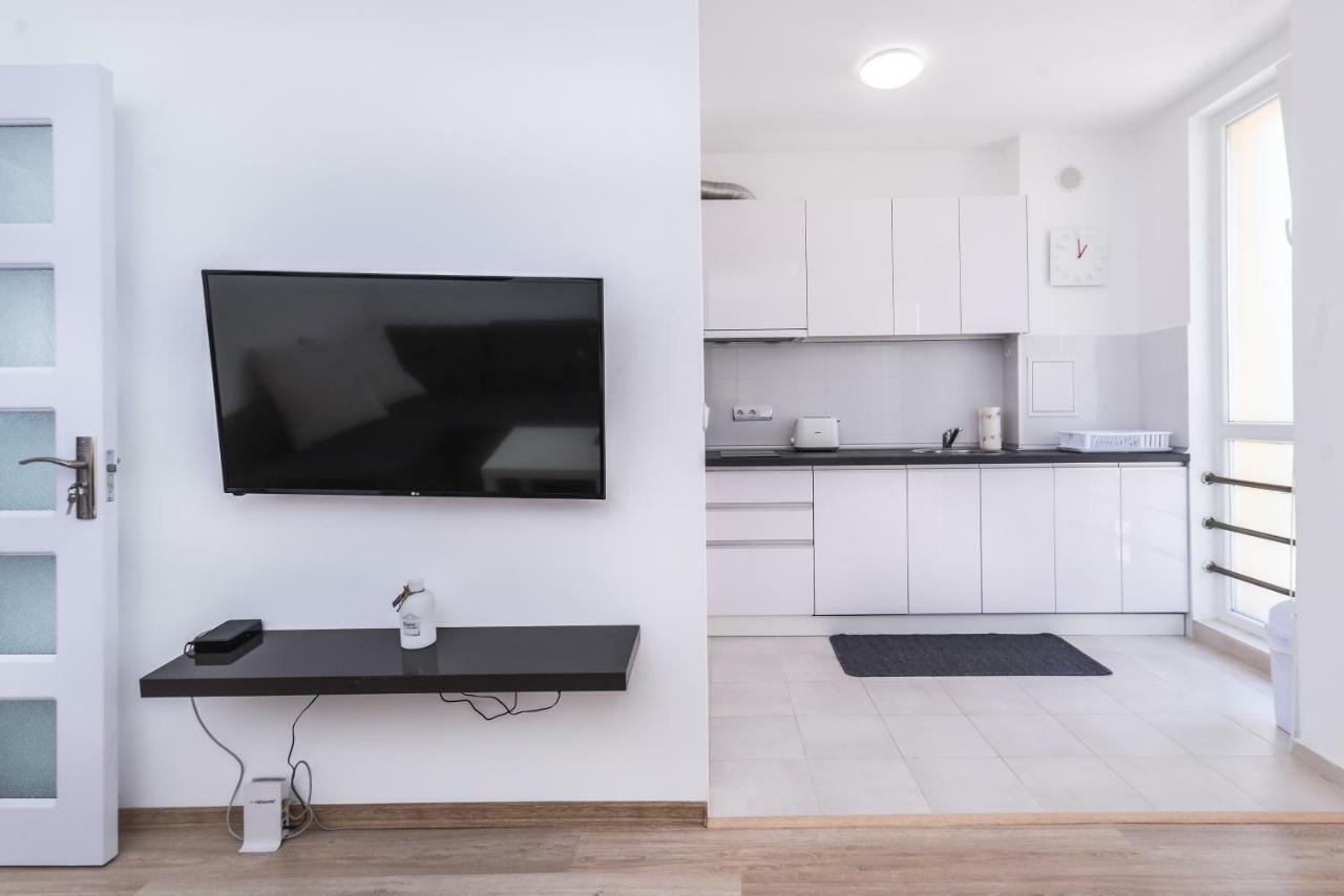 Cinecitta - One Bedroom Lion'S Bridge Apartment Sofia Ngoại thất bức ảnh